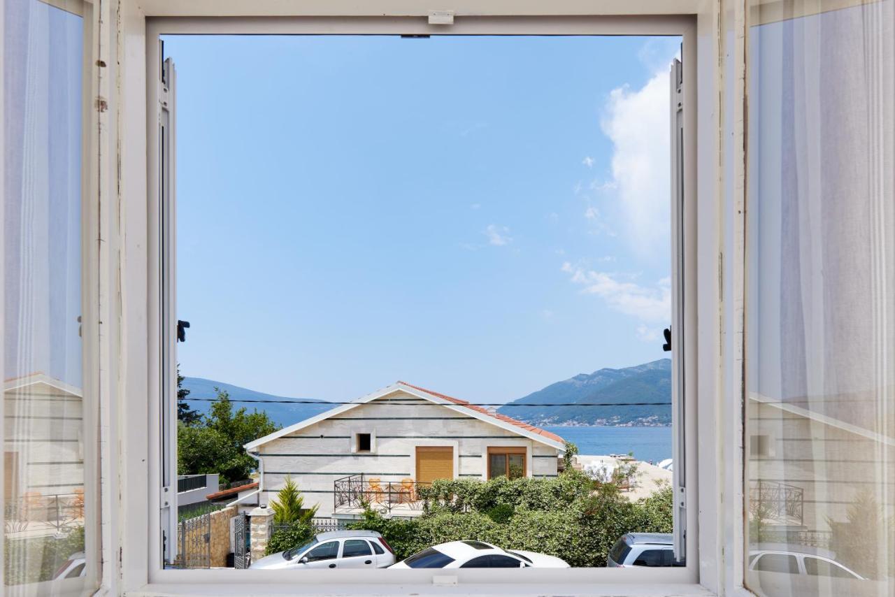 Waikiki Beach House Tivat Exterior foto