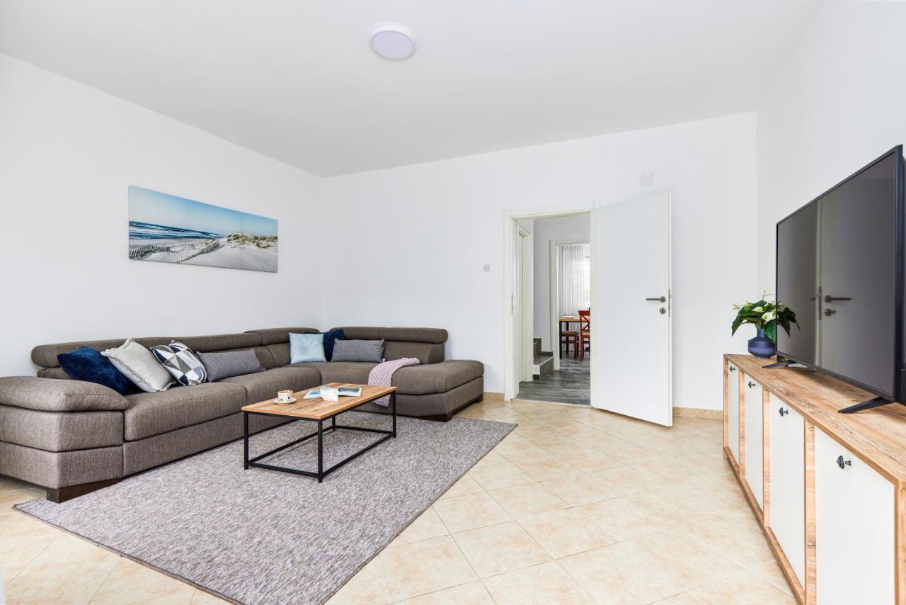 Waikiki Beach House Tivat Exterior foto