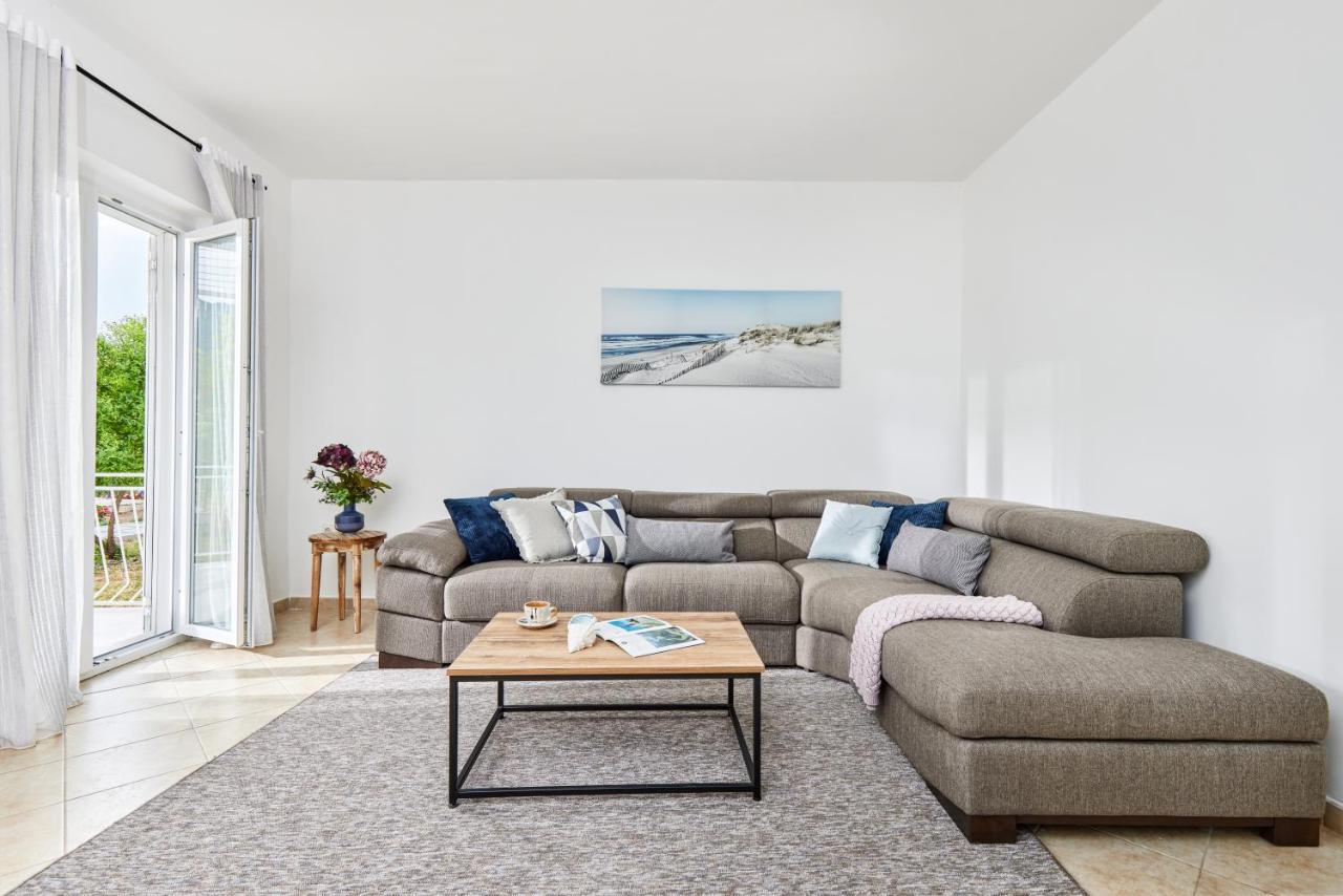 Waikiki Beach House Tivat Exterior foto