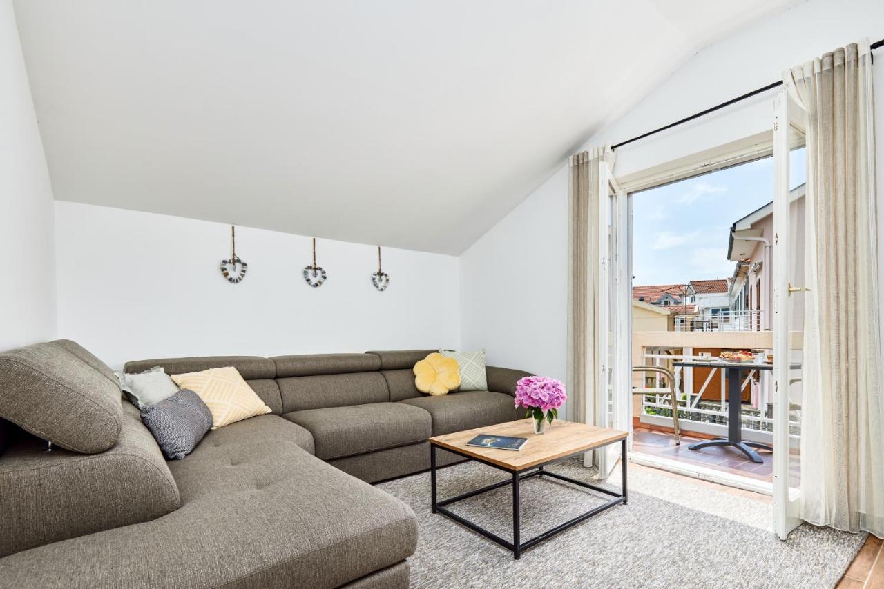 Waikiki Beach House Tivat Exterior foto